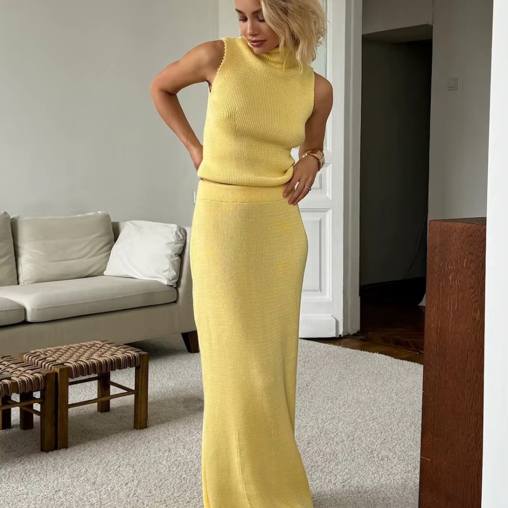 Ensemble Maille Épuré – Finnea | Collection Élégance Minimaliste