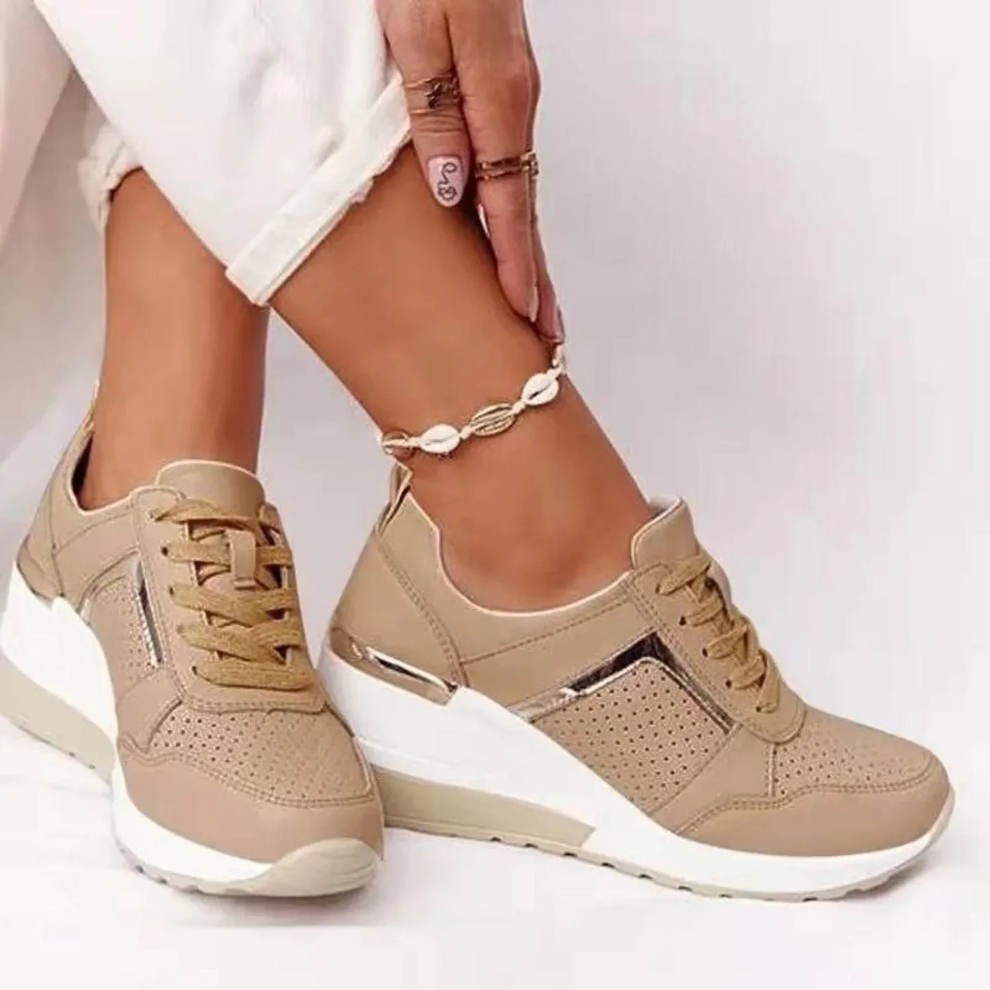 Karina – Chaussures de Randonnée Orthopédiques pour Femme – Confort et Support au Naturel